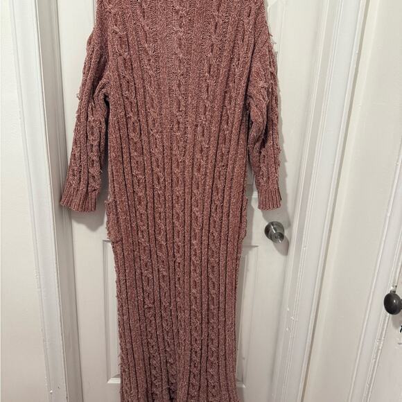 Fashion Nova Lounge Crop Top and Shorts Set - Picture 14 of 14